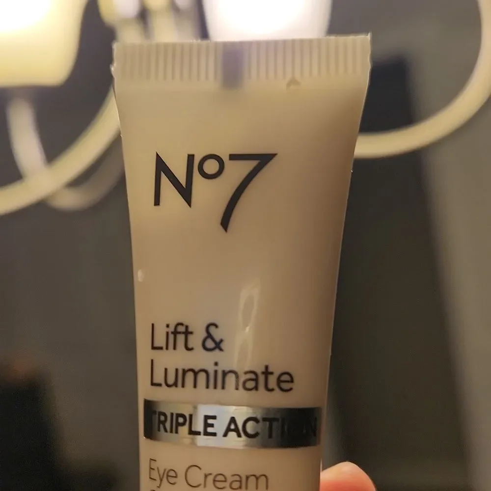 Boots No 7 Lift & Luminate Triple Action Eye Cream 15mL NWOB